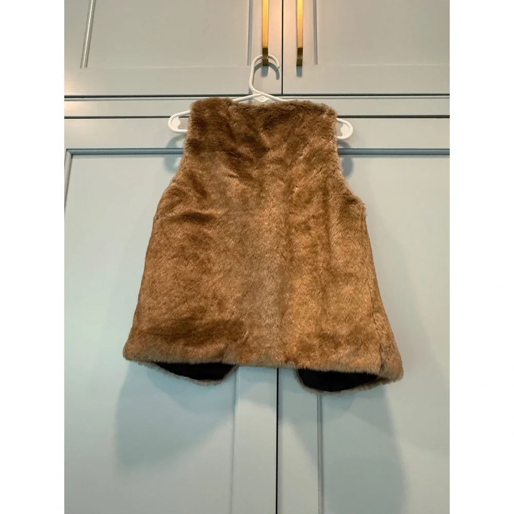 Old Navy Girls Brown Faux Fur Vest Open Front Sleeveless Jacket Size S 6-7